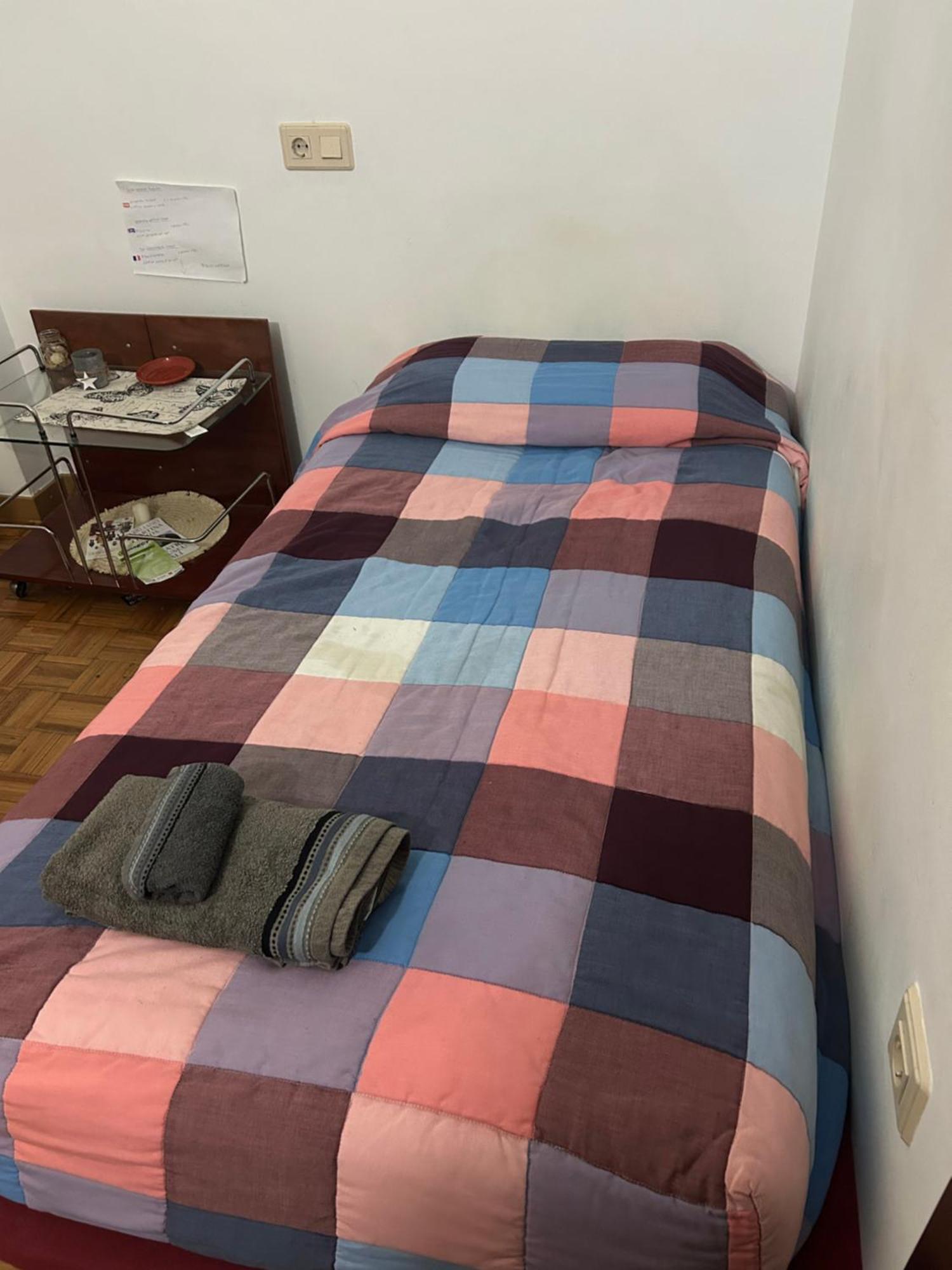 Appartement Habitacion Doble En Figueres à Figueras Extérieur photo